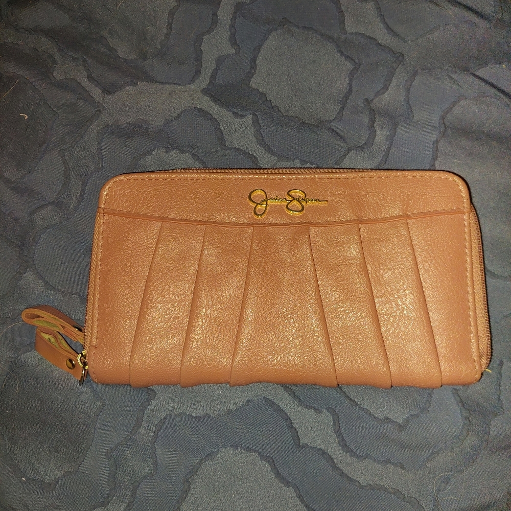 Jessica Simpson mauve wallet